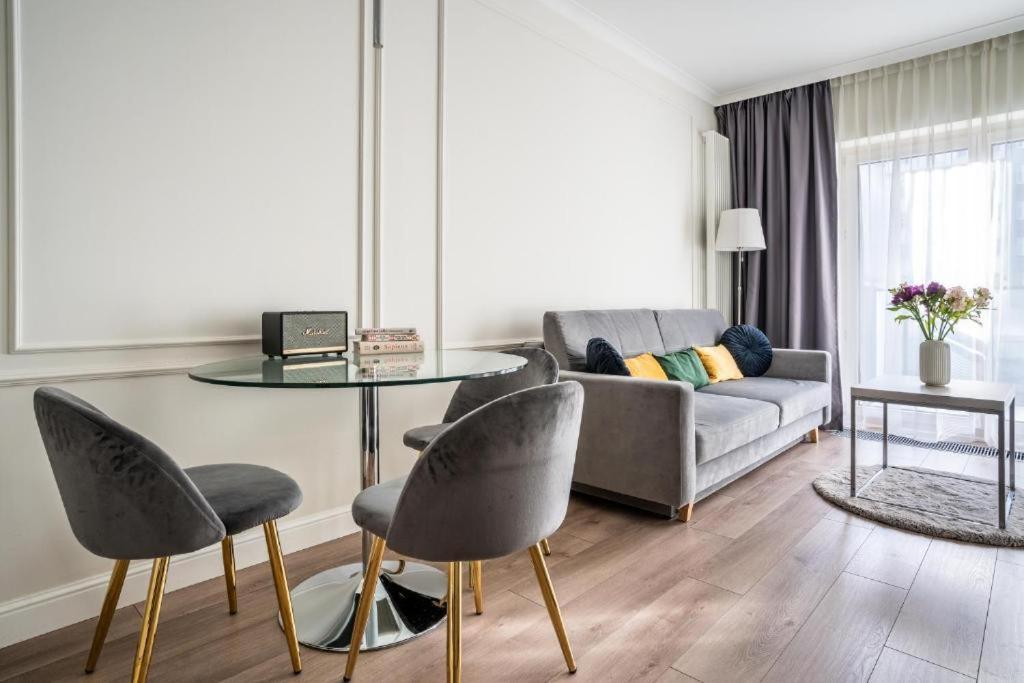 Mennica Residence By Golden Apartments Варшава Экстерьер фото